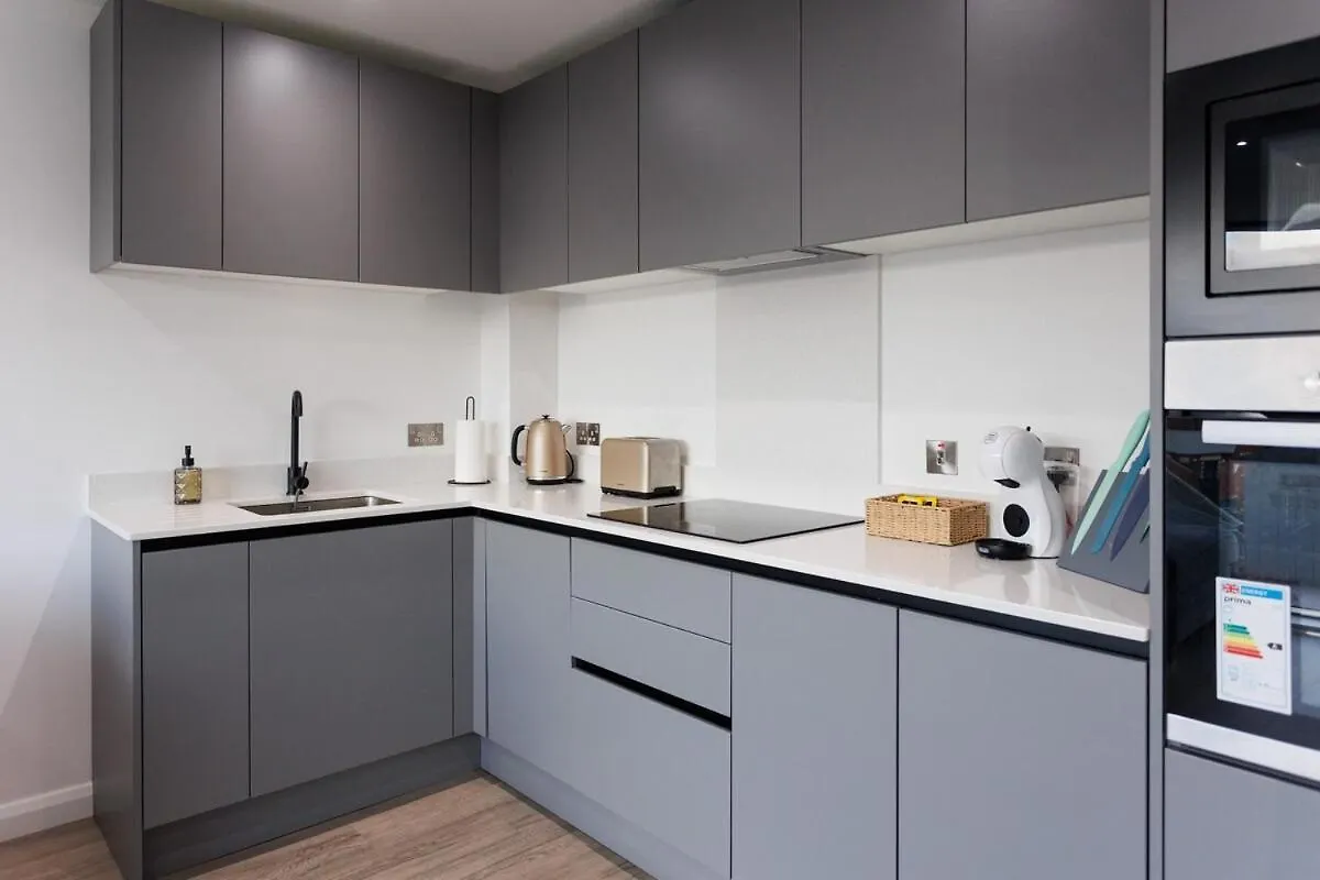 Apartment Modern 2 Bedroom Apt In Belfast