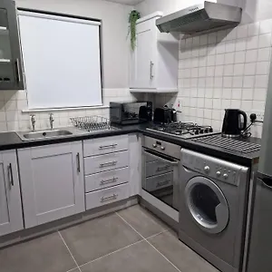  Apartment Contemporary Centre Flat